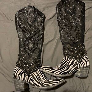 Brand New Old Gringos